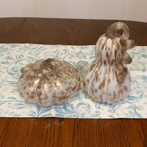 White and gold glass pumpkin 🎃 and gourd